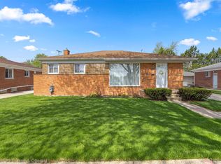 8262 Vine Ave, Allen Park, MI 48101