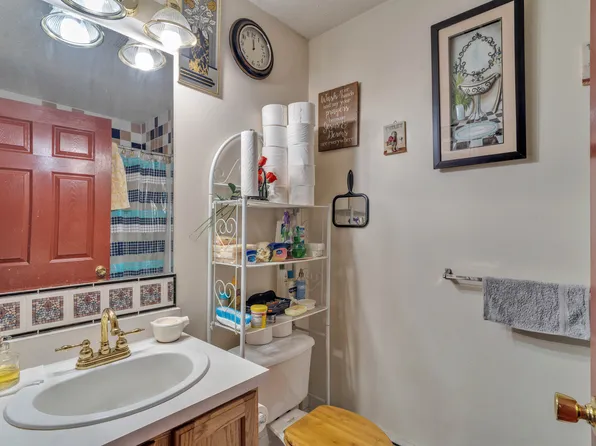 221 Macdougal Street image 18 of 18