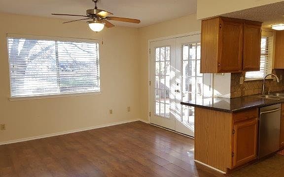 4th image of 7501 Creekfall Dr