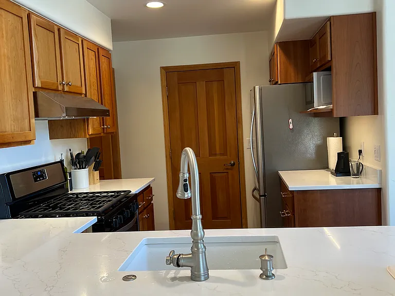 3872 South St — Photo 6