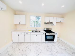 11598 Cranston Ave, Sylmar, CA 91342