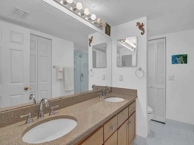 2700 Ocean Dr #106 — Photo 15