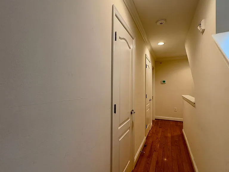 125 N Chester St — Photo 18