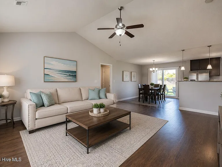 355 Rose Bud Ln — Photo 2