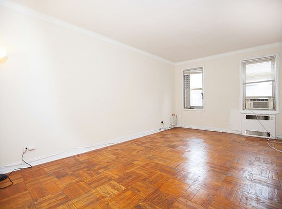 5th image of 84-49 168th St #5V