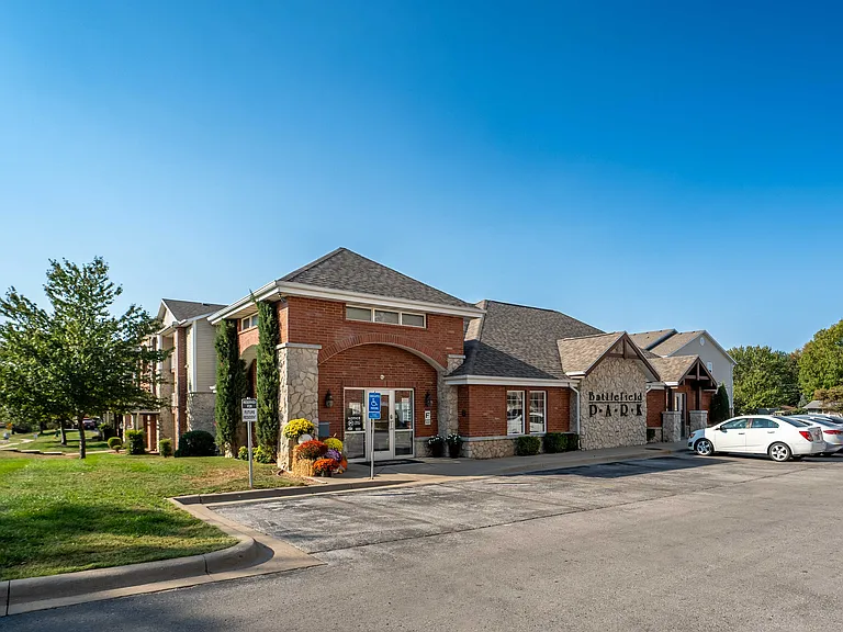 Battlefield Park Apartments — Photo 122
