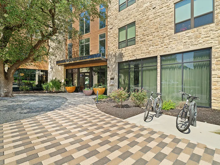 The Standard at Legacy — Photo 17