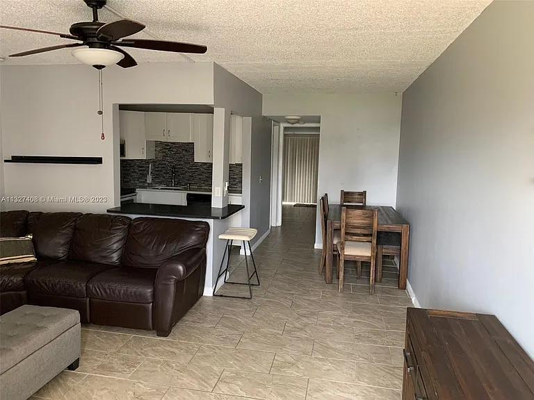 217 Fanshaw Dr #F-unit 217 — Photo 5