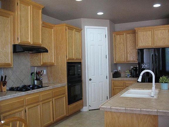 5th image of 2231 Lindenmeir Dr