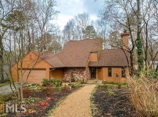 4034 Dunbarton Way NE, Roswell, GA 30075