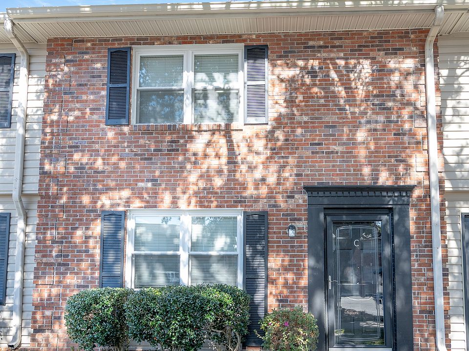 1st image of 415 Parkdale Dr APT 18C