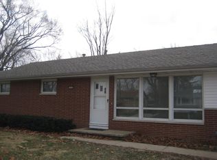 1805 Broadmoor Dr, Champaign, IL 61821