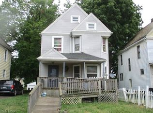 323 12th St, Elyria, OH 44035