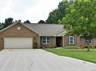 301 Wine Sap Cir, Harvest, AL 35749