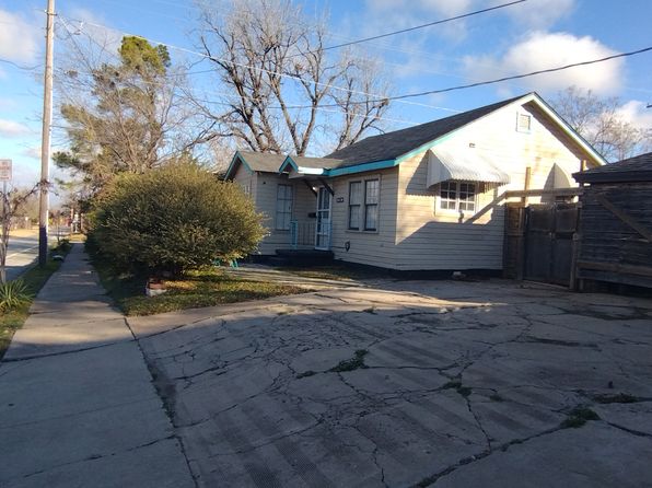 3208 N Shartel Ave