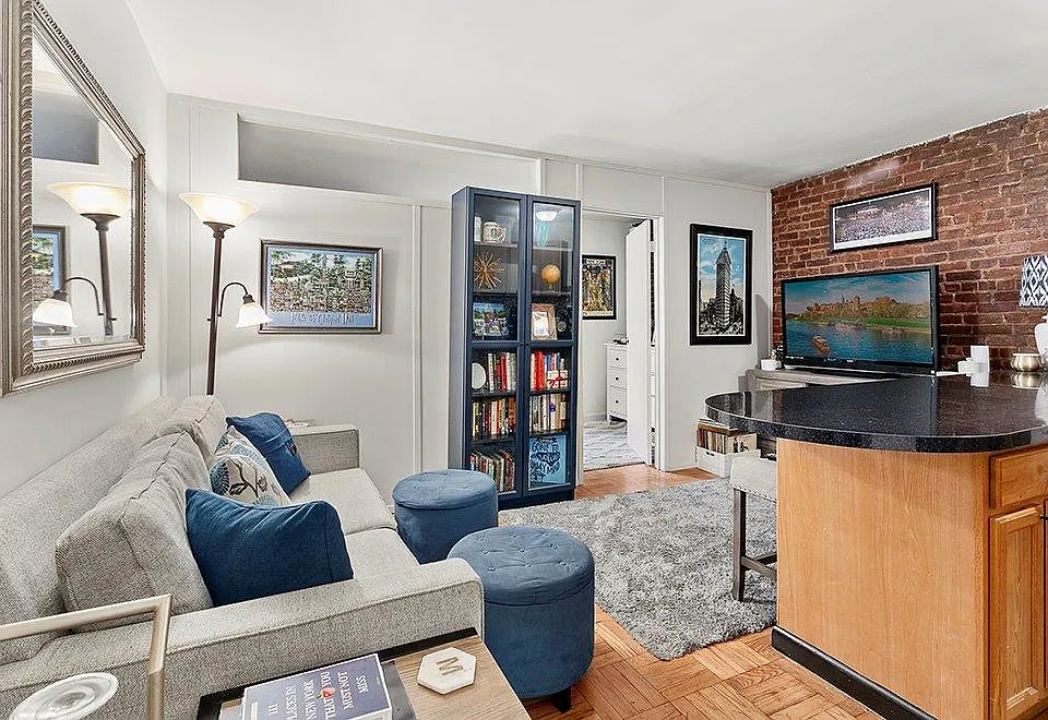 235 E 51st St #2B