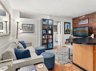 235 E 51st St APT 2B, New York, NY 10022
