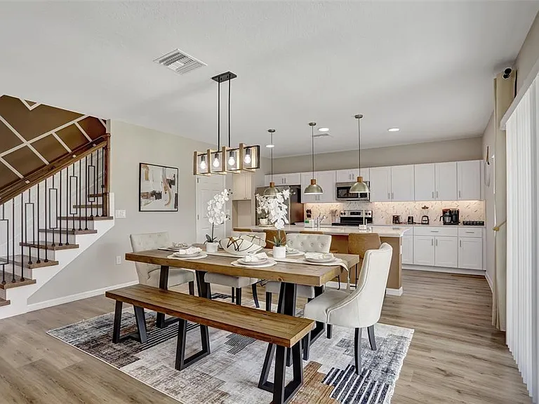 2405 Oakwood Ln — Photo 15