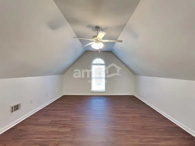 237 Mott Rd — Photo 20