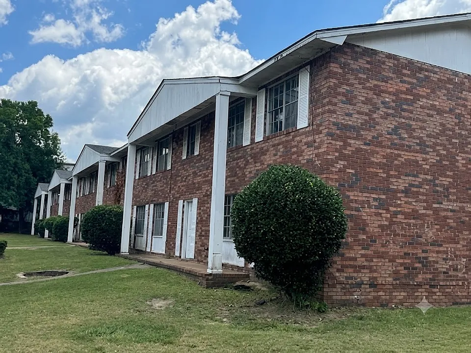 2220 Ticknor Dr #9