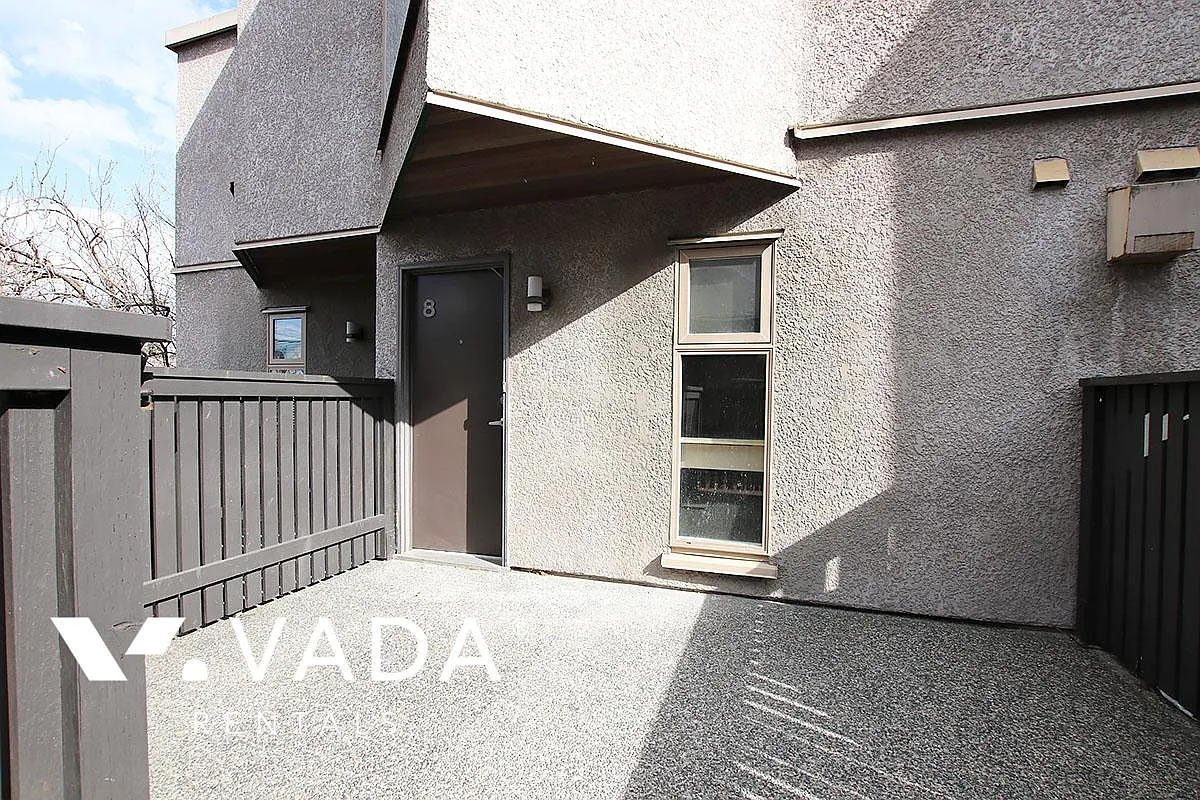 870 West 7th Avenue Vancouver — Photo 2
