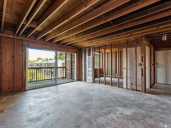 3rd image of 1535 Buchanan St APT 5