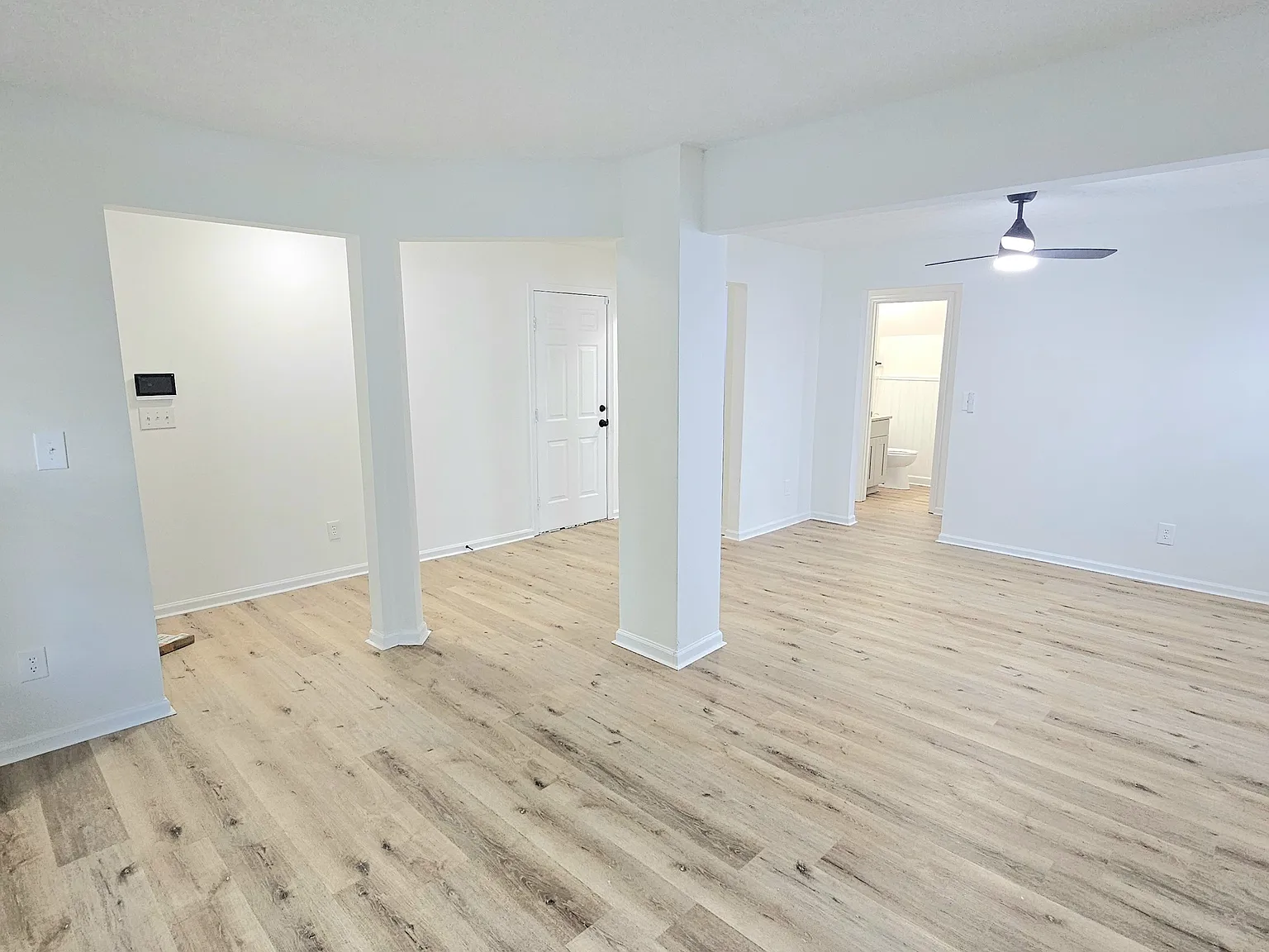 3 bed, 2.5 bath, 1833 sqft, $2,650 — Photo 4