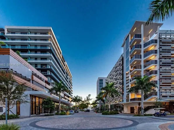 2920 NE 207th St Suite 801, Miami, FL 33180