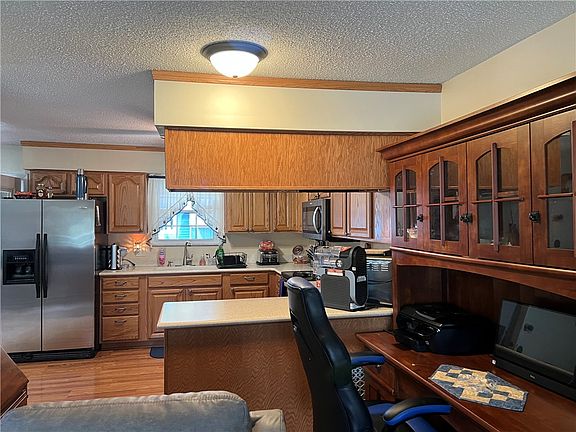 4th image of 2116 Yankee Rd