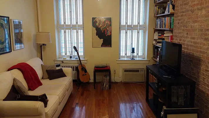 Rented by Owner | media 12