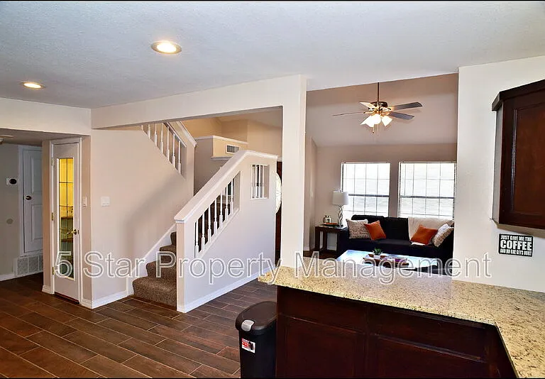 7229 Canyon Run Dr — Photo 7