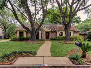 1307 Berrywood Ln, Houston, TX 77077