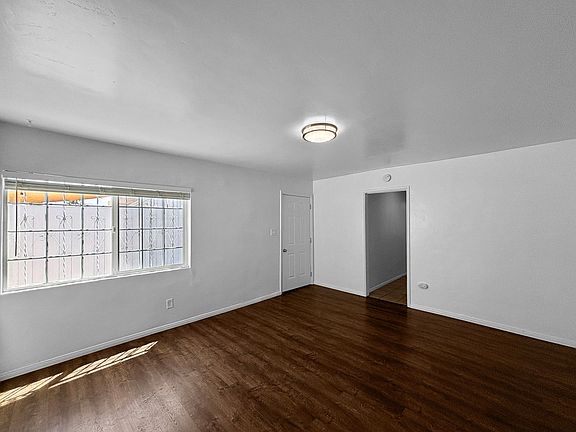4th image of 4368-72 35th St #4368