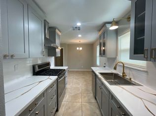 6601 Underhill St, Houston, TX 77092