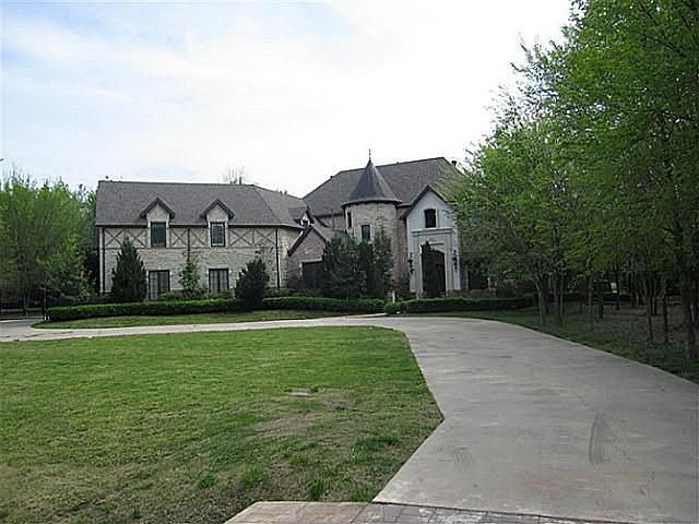 1st image of 4 Shadywood Ln