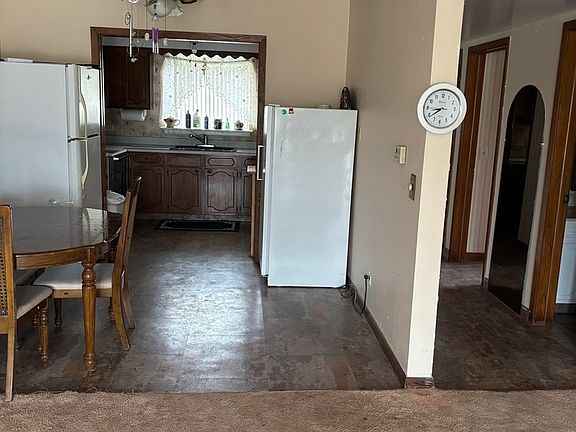 3rd image of 3N550 Crown Rd APT 14