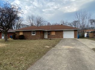 387 Michigan Ave, Aurora, IL 60506