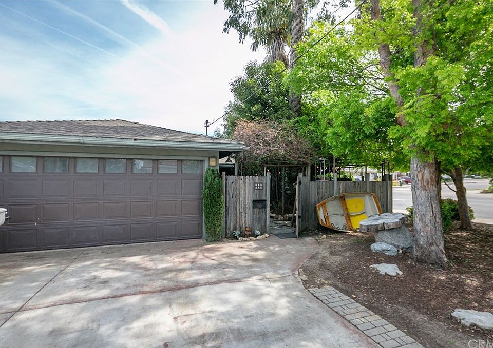 1st image of 111 Patricia Dr