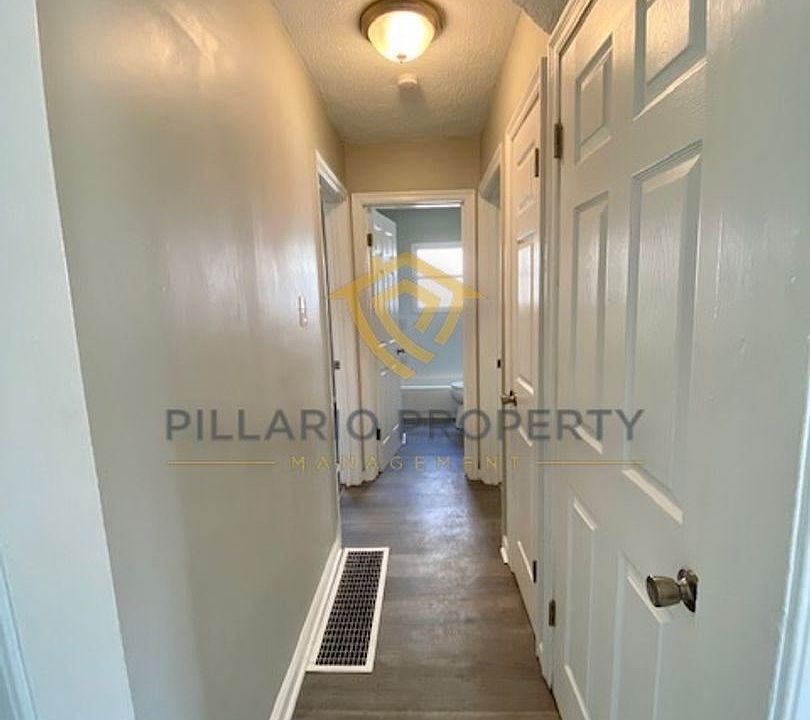 1st image of 2036 Glenridge Dr