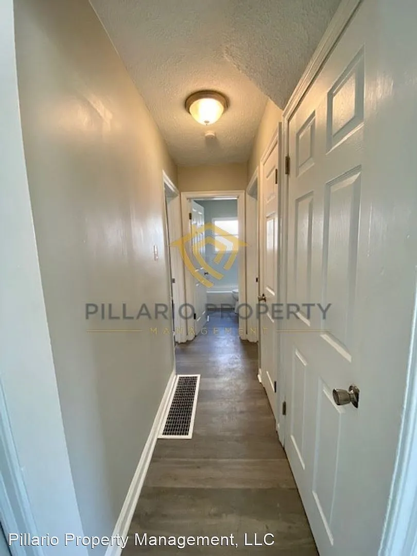 2036 Glenridge Dr photo 1