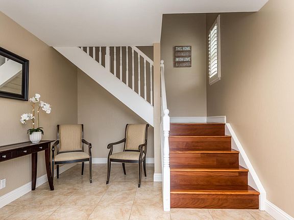 2nd image of 42 Vista Ct