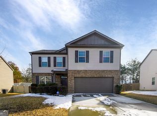 415 Lake Ridge Ln, Fairburn, GA 30213