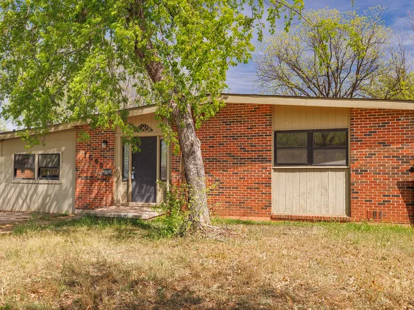 1549 Briarwood St, Abilene, TX 79603