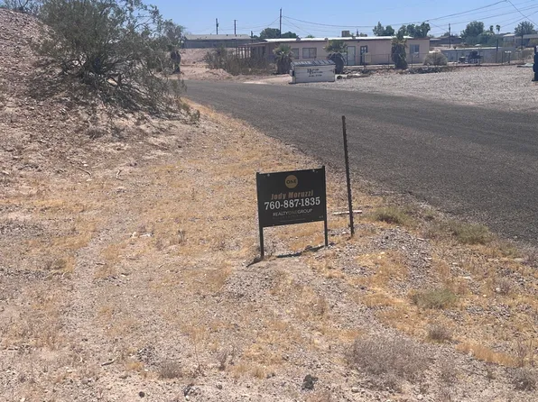 4805 E Kayenta Dr, Topock, AZ 86436