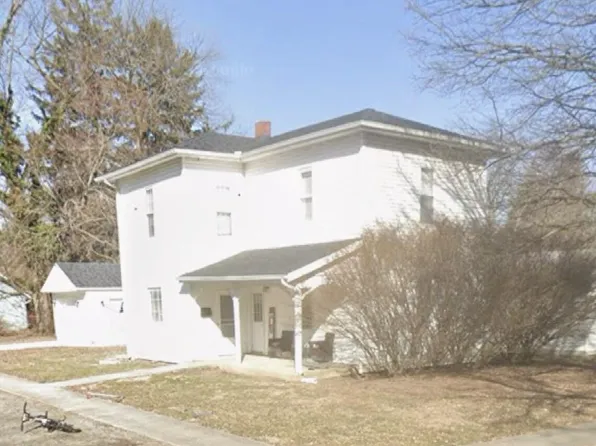 725 S Gilbert St, Ada, OH 45810