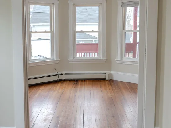 7 Harvey St #101, Biddeford, ME 04005