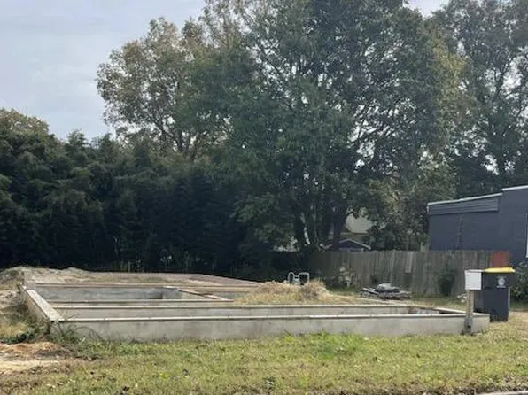 325 Larch Ave, West Berlin, NJ 08091