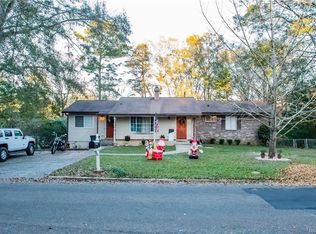 797 Meadowlake Dr, Ozark, AL 36360