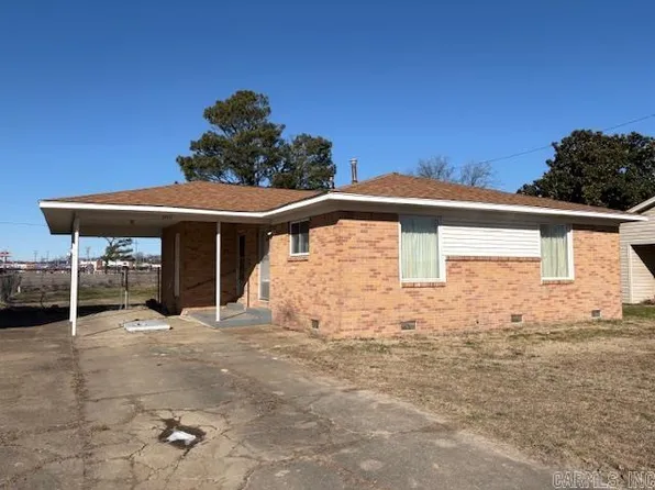 2011 Parkside Dr, Jonesboro, AR 72401