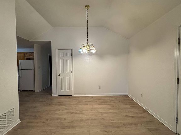 4th image of 4800 John David Dr APT B